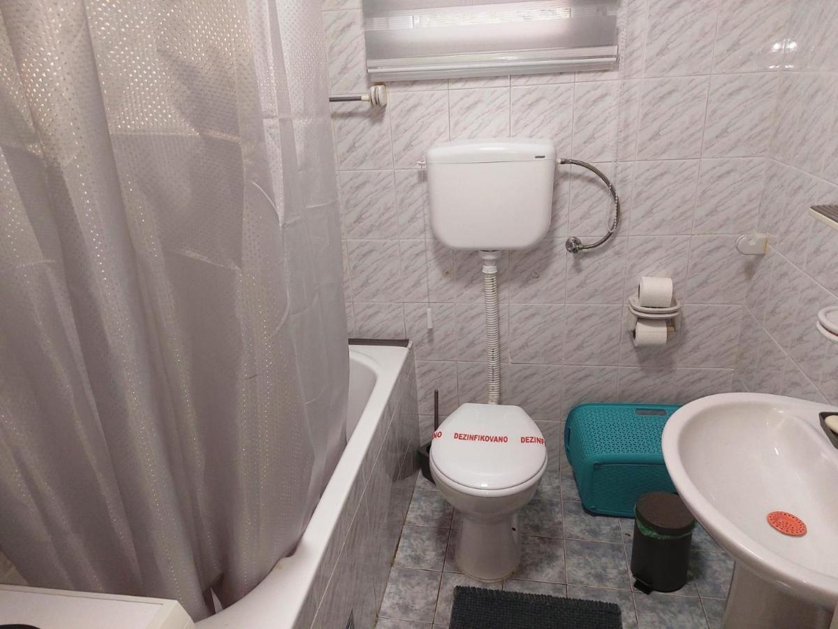 Stefan Apartman Novi Sad Exteriör bild